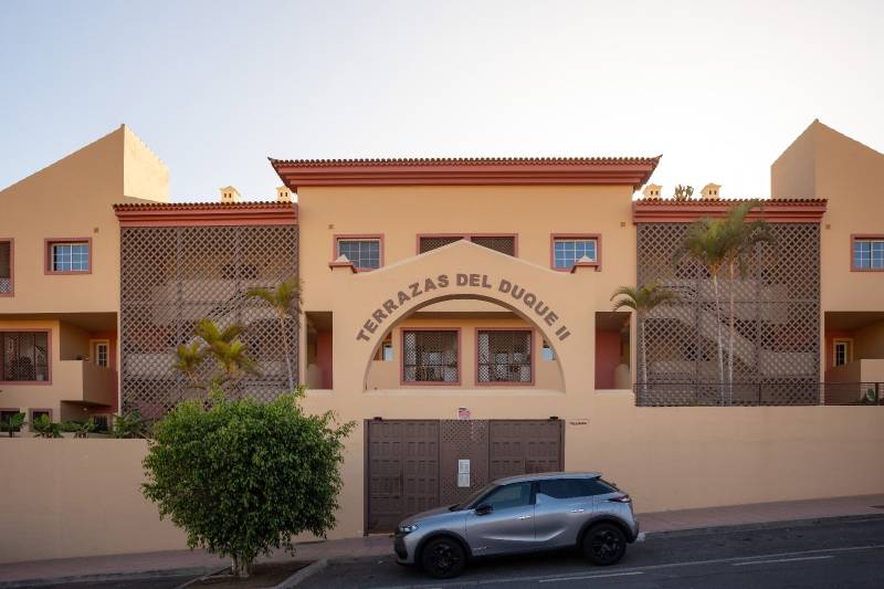 APARTMENT IN AN EXCEPTIONAL LOCATION PLAYA DEL DUQUE