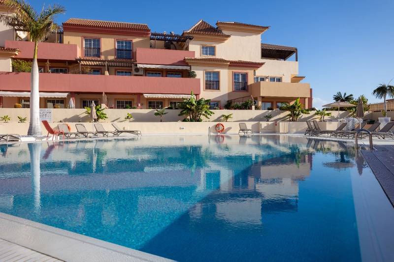 APARTMENT IN AN EXCEPTIONAL LOCATION PLAYA DEL DUQUE