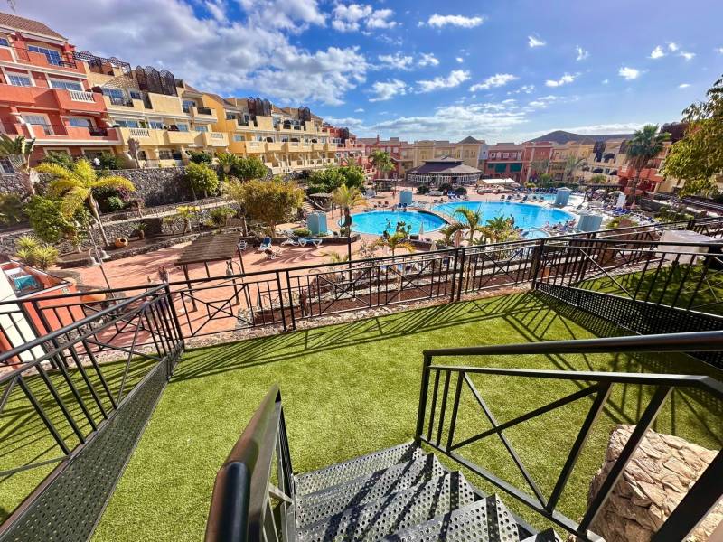 FULLY REFURBISHED APARTMENT IN GRANADA PARK LOS CRISTIANOS