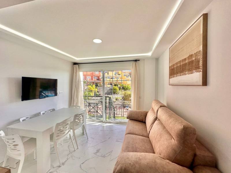 FULLY REFURBISHED APARTMENT IN GRANADA PARK LOS CRISTIANOS