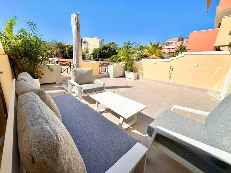 EXCEPTIONAL APARTMENT IN GRANADA PARK LOS CRISTIANOS