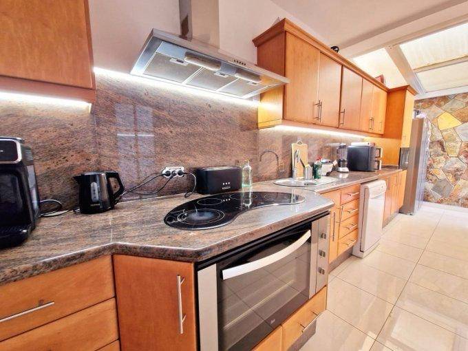 SPACIOUS VILLA IN SAN EUGENIO ALTO FOR SALE