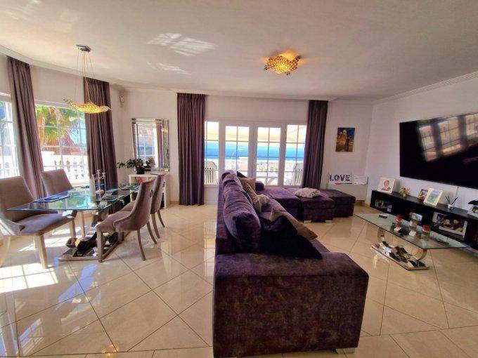 SPACIOUS VILLA IN SAN EUGENIO ALTO FOR SALE