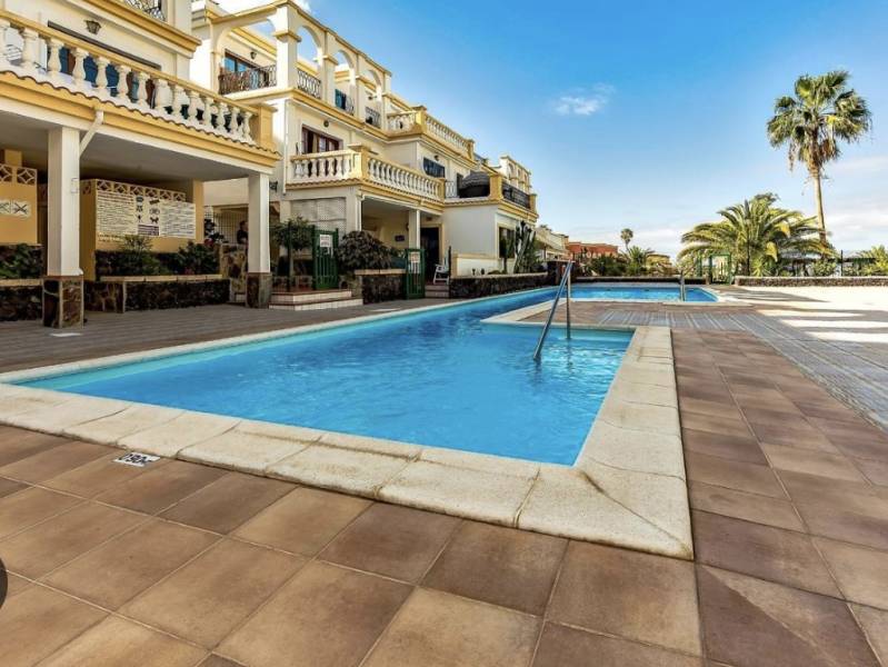 APARTMENT IN WINDSOR PARK FOR SALE