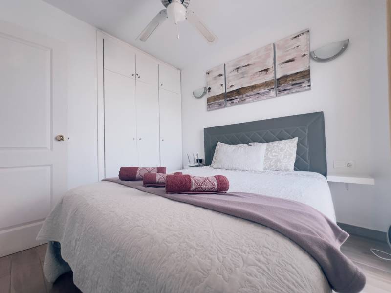 APARTMENT IN WINDSOR PARK FOR SALE