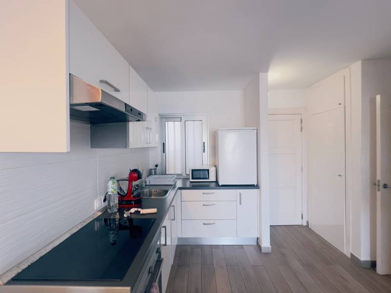 APARTMENT IN WINDSOR PARK FOR SALE