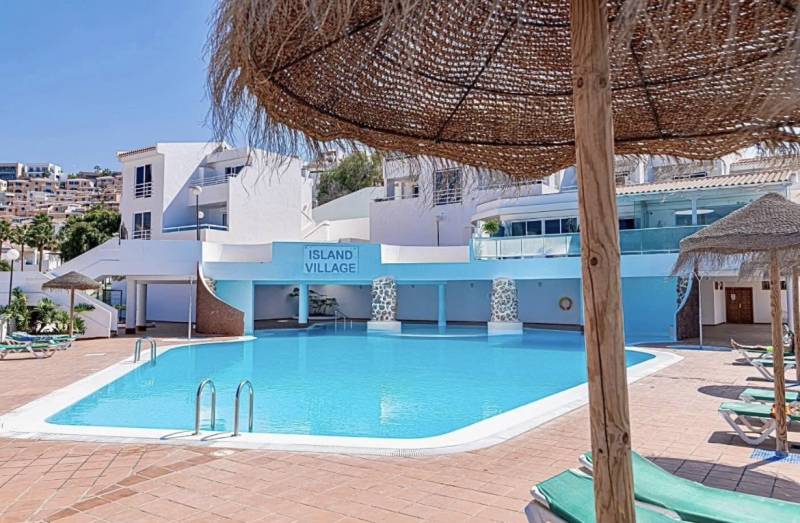 APARTMENT IN ISLAND VILLAGE FOR SALE