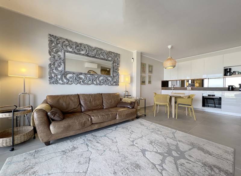 LUXURIOUS PENTHOUSE IN COSTA ADEJE FOR SALE